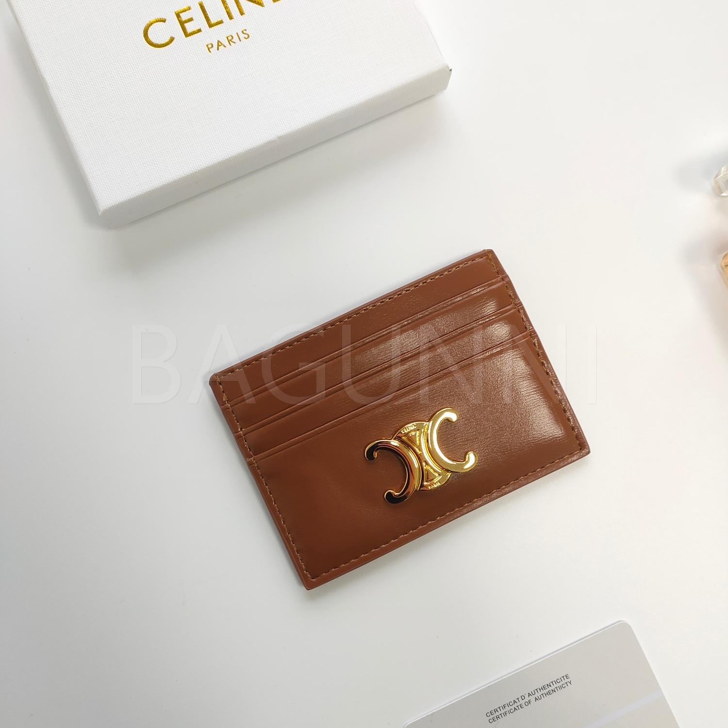 셀린느 플랩 카드지갑