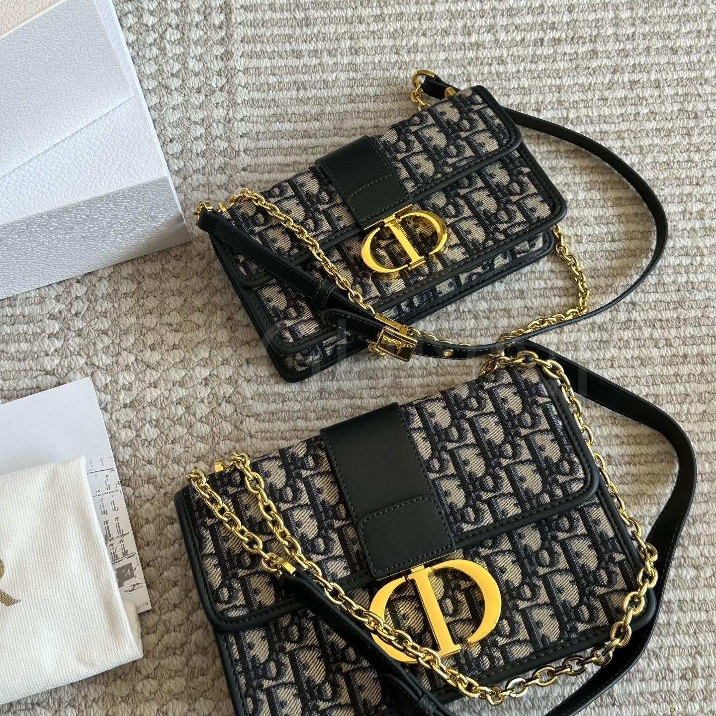 디올 몽테인 숄더백