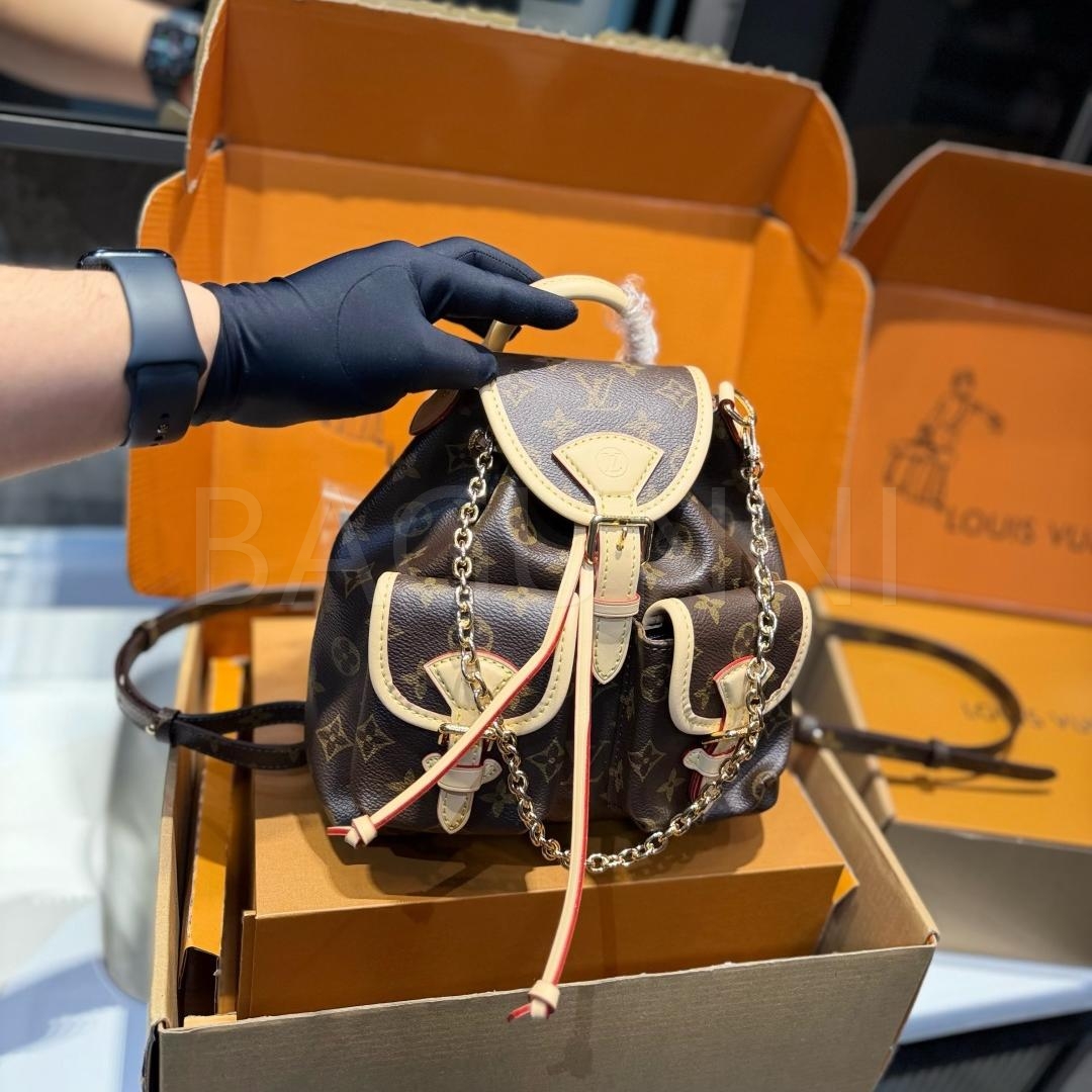 루이비통 익스커션 백팩