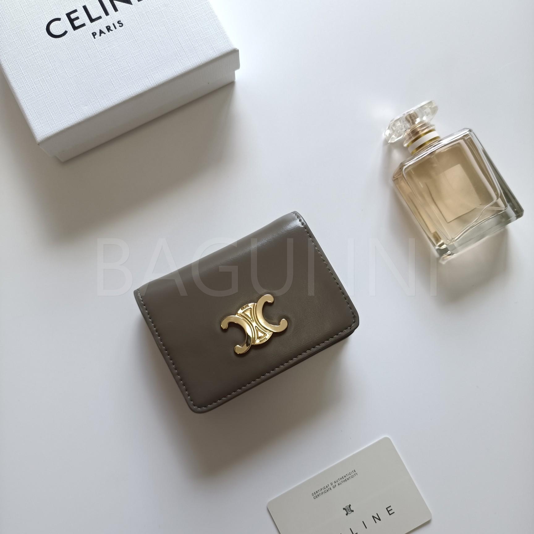 셀린느 트리옹프 지퍼 카드지갑