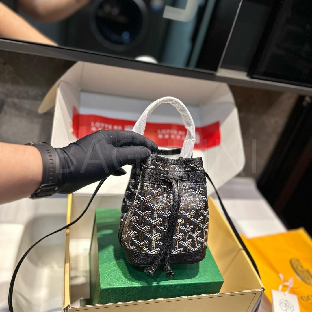 고야드 쁘띠 플로 버킷백