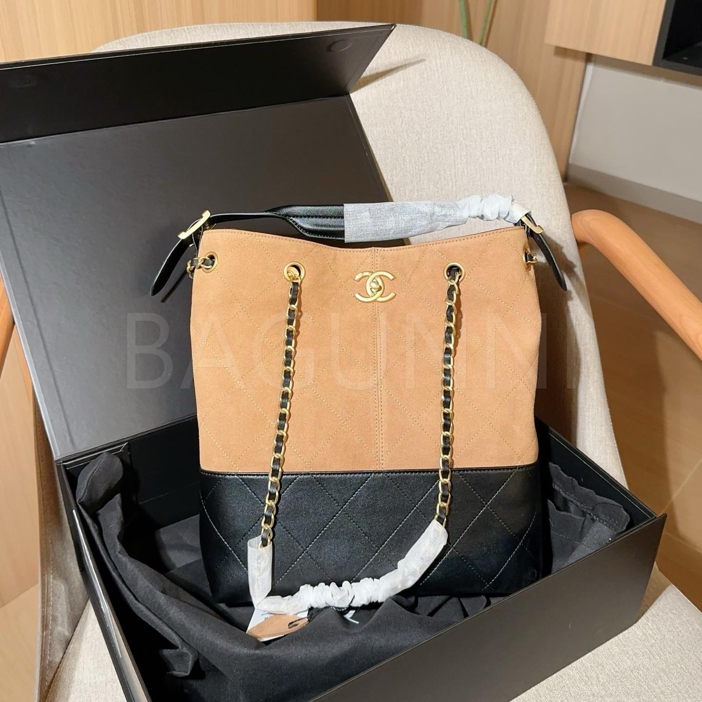 샤넬 투톤 체인 쇼핑 백