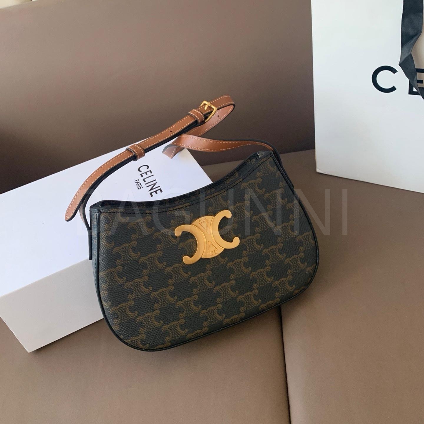 셀린느 틸리 숄더백