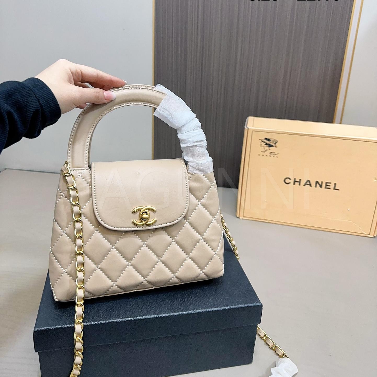 디올 미니 자수 토트백