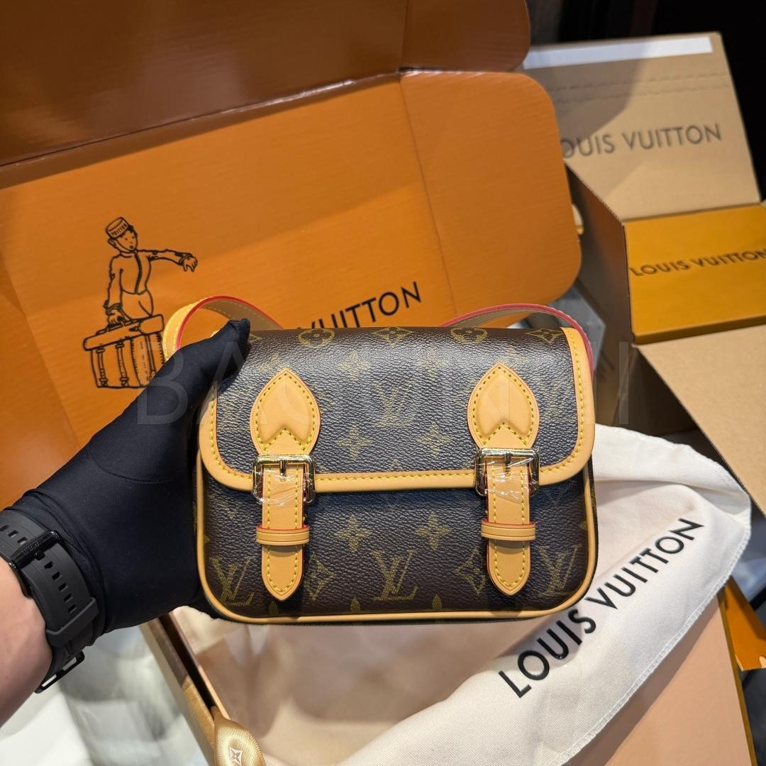 루이비통 새첼 메신저 백