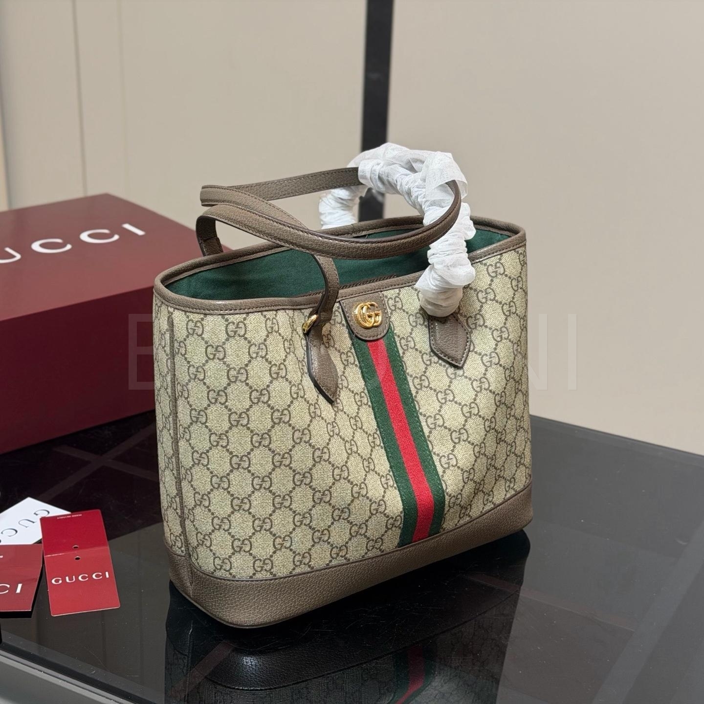 구찌 오피디아 토트백