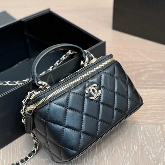 샤넬 탑핸들 코스메틱 박스 백