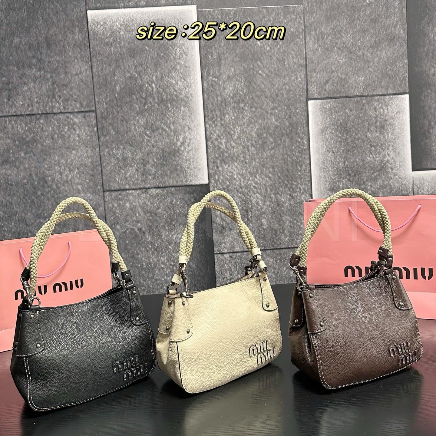 미우미우 브레이드 로고 토트백