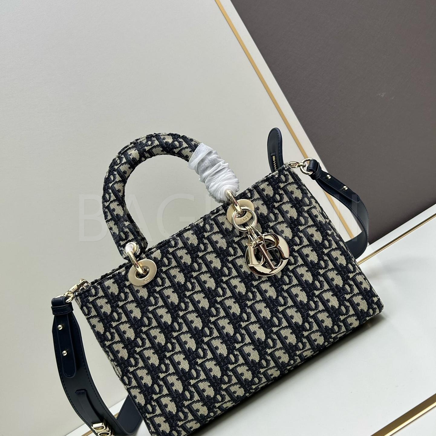 디올 레이디 디올 토트백