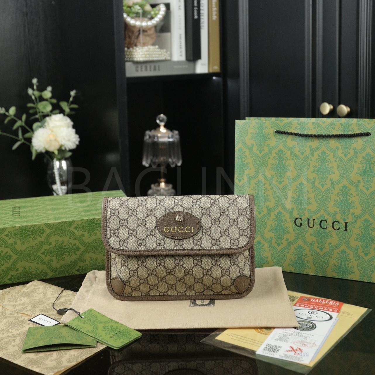 구찌 네오 빈티지 메신저백