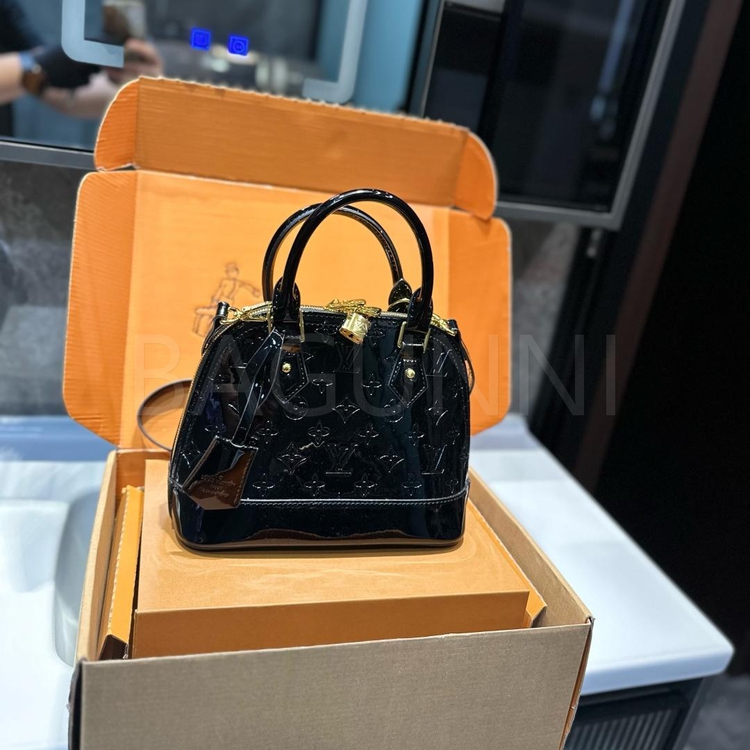 루이비통 알마 백