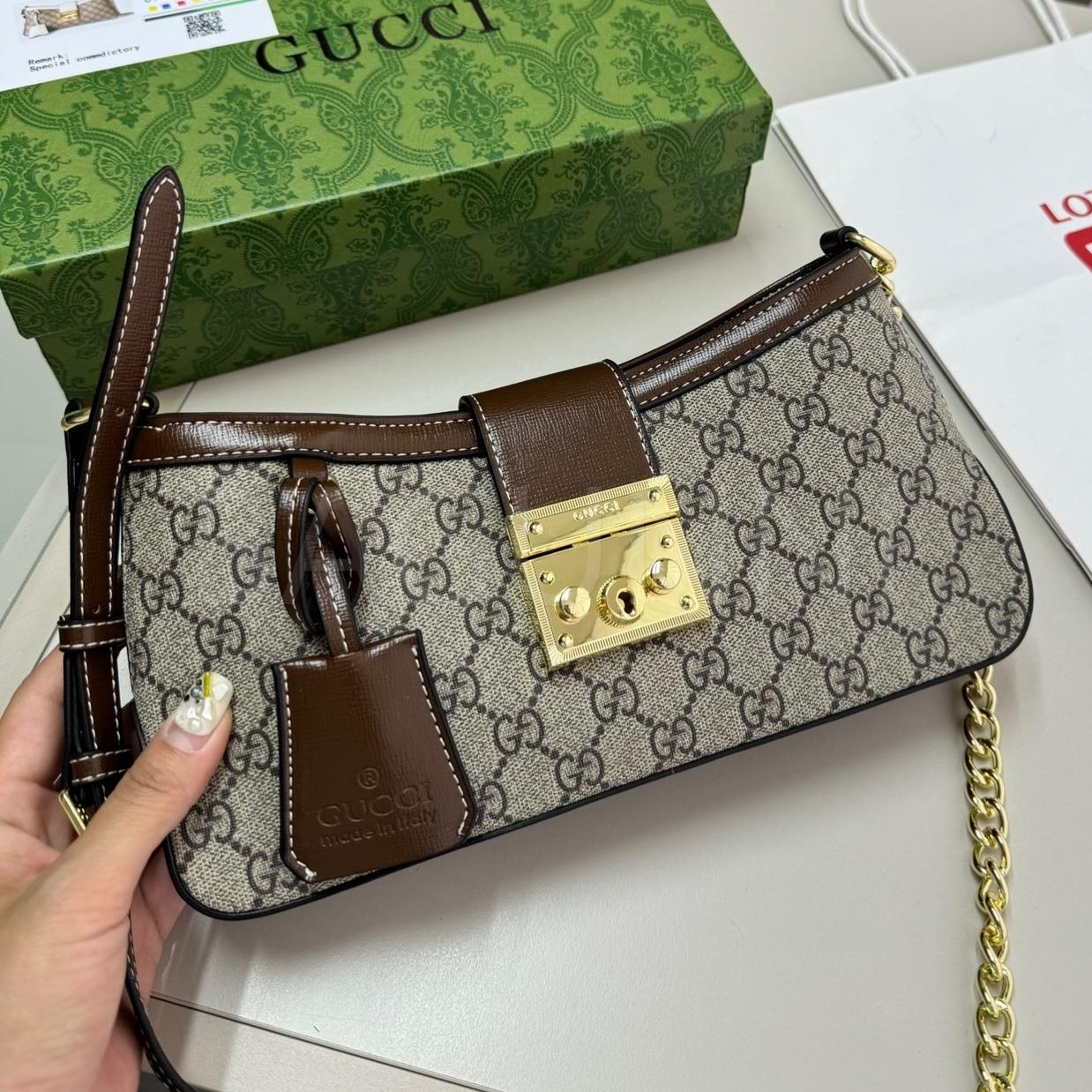 구찌 패드락 체인백