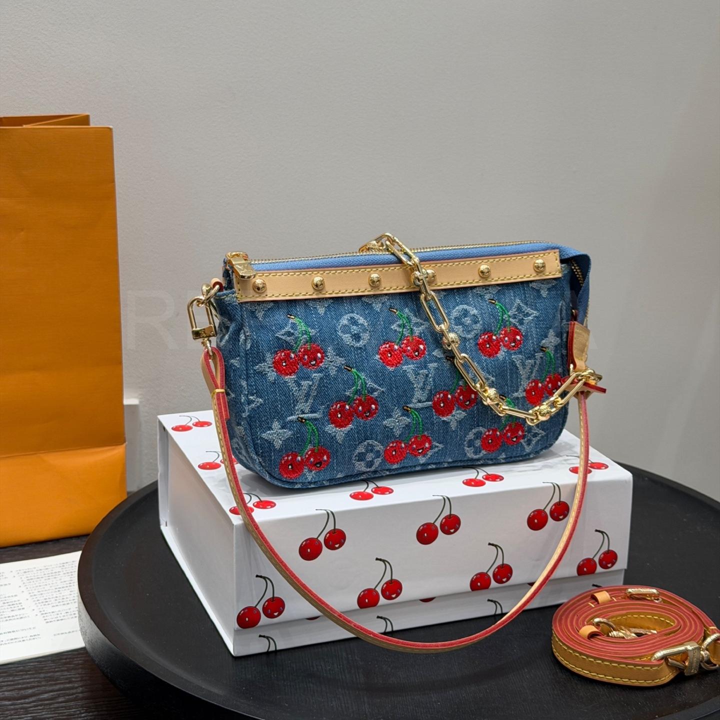 루이비통 x 무라카미 타카시 체리 데님 포쉐트 악세수아