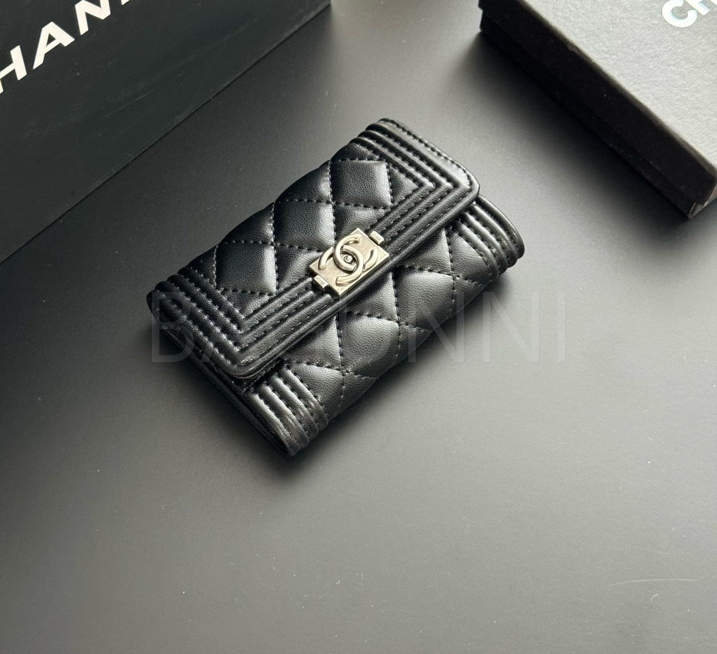 샤넬 보이 카드지갑