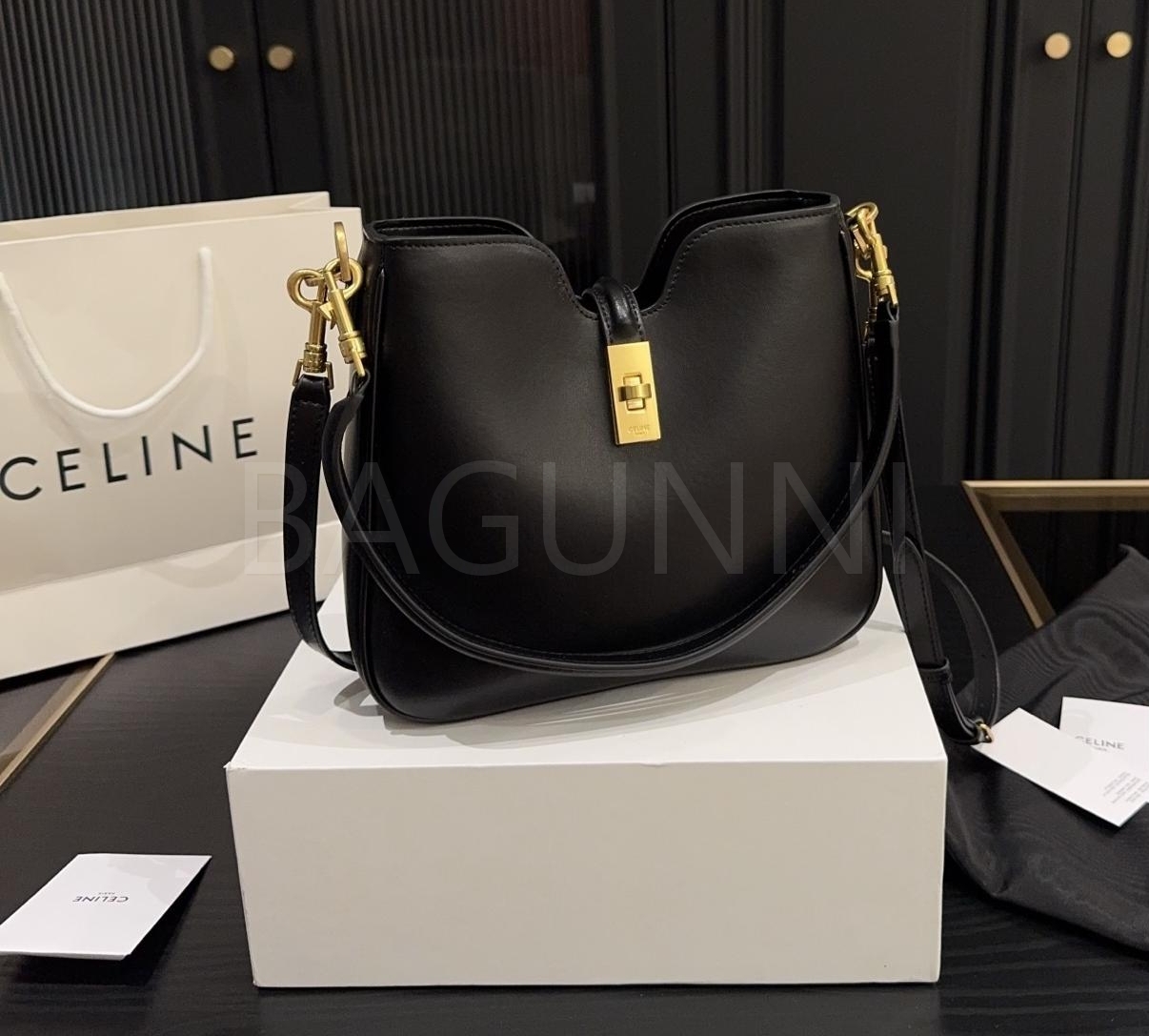 셀린느 카밀 숄더백