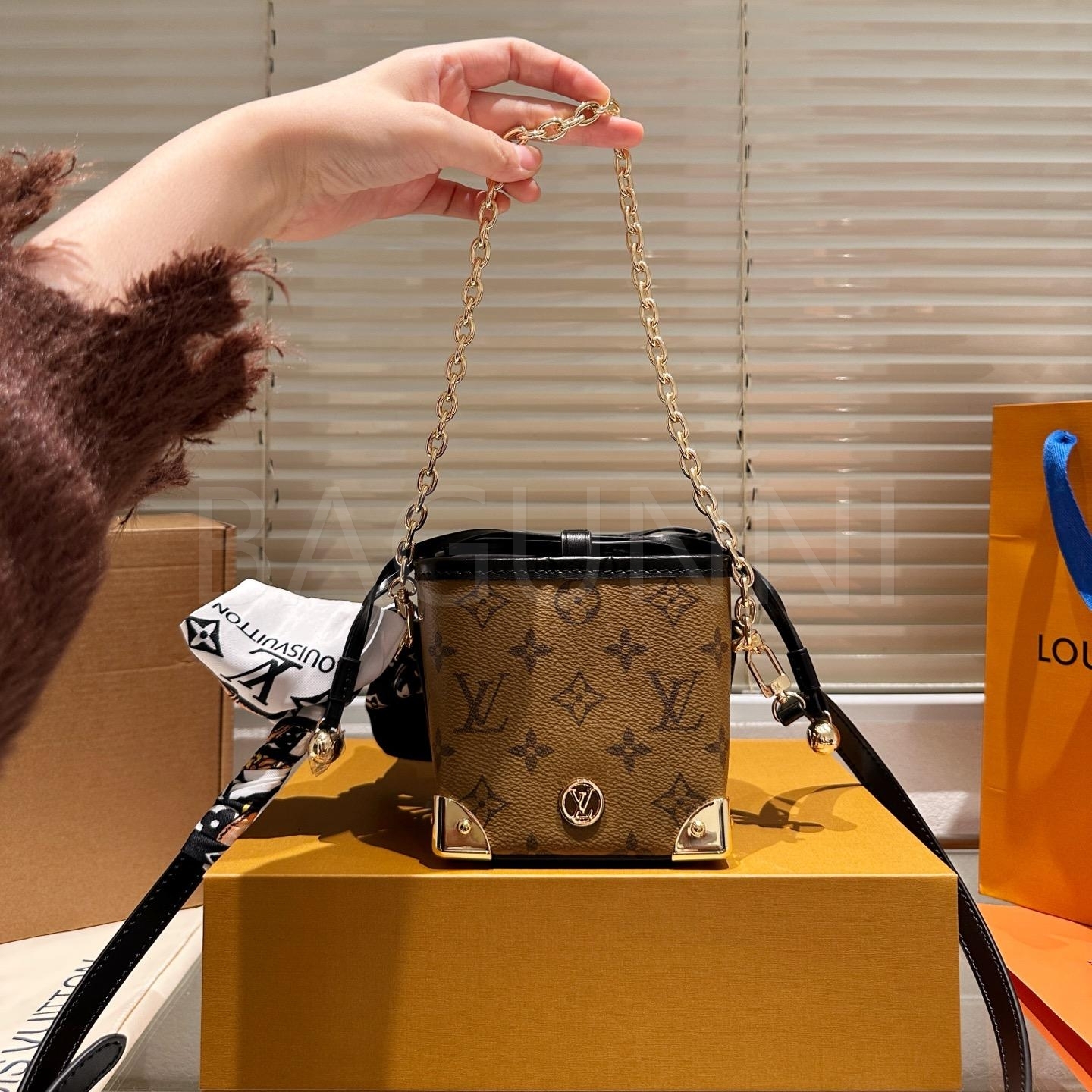 루이비통 노에 버킷 백