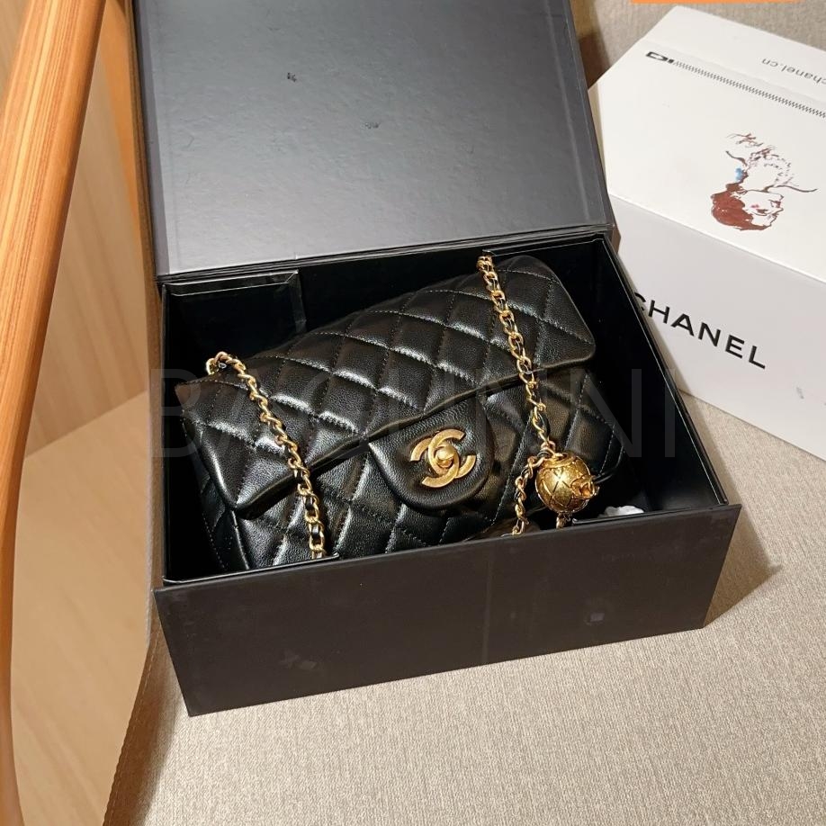 샤넬 클래식 플랩 미니백