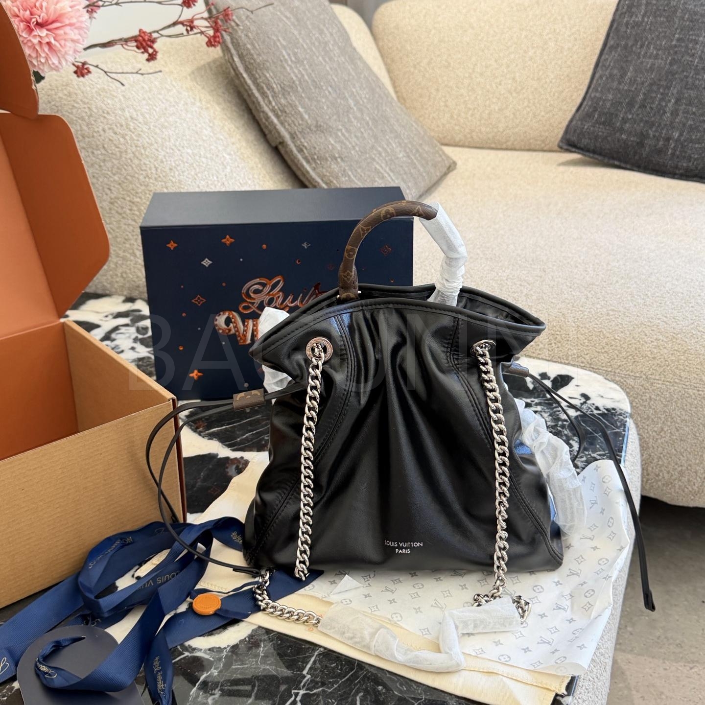 루이비통 오프 듀티 호보 백