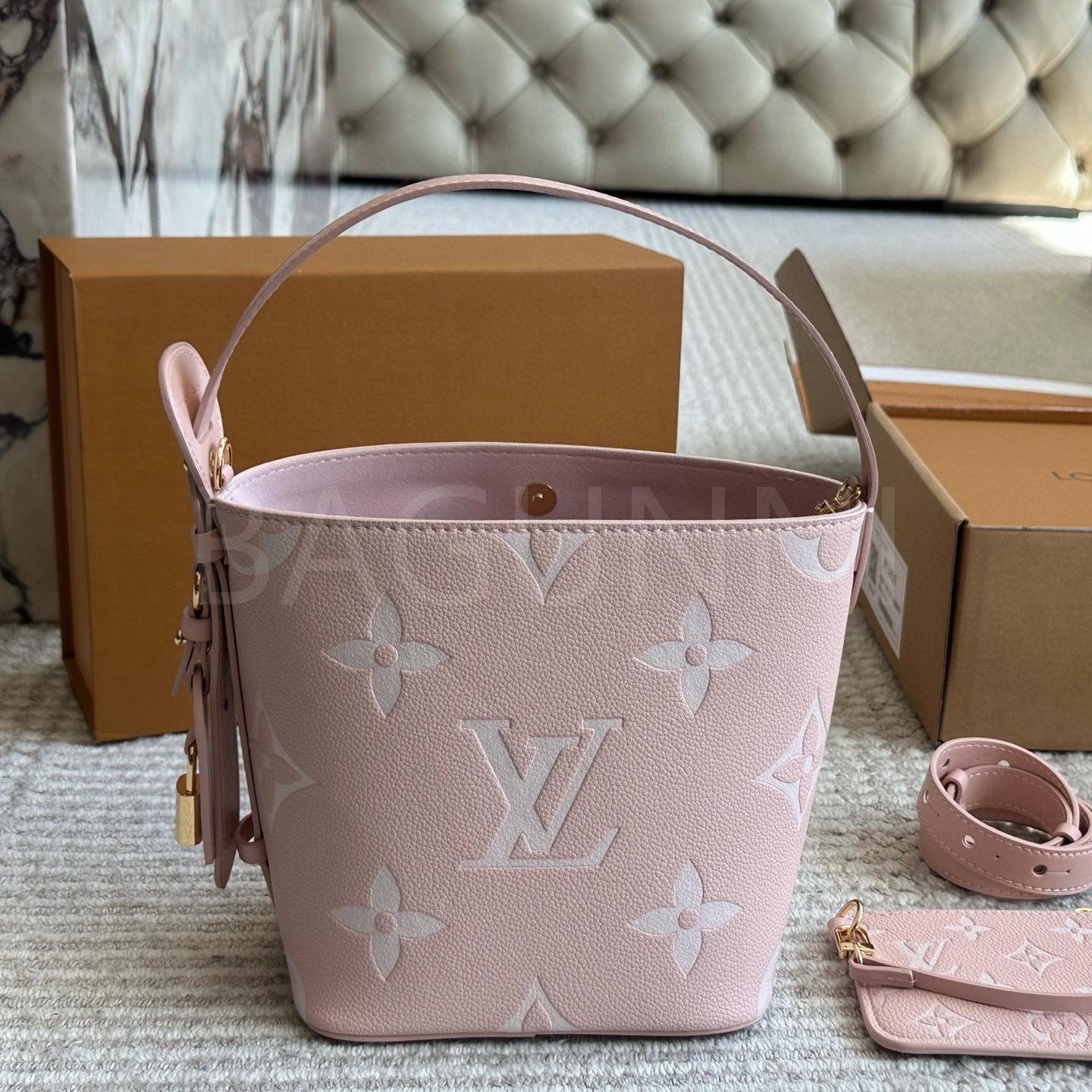 루이비통 올 인 BB 버킷 백