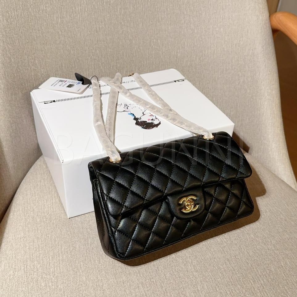 샤넬 클래식 플랩 백