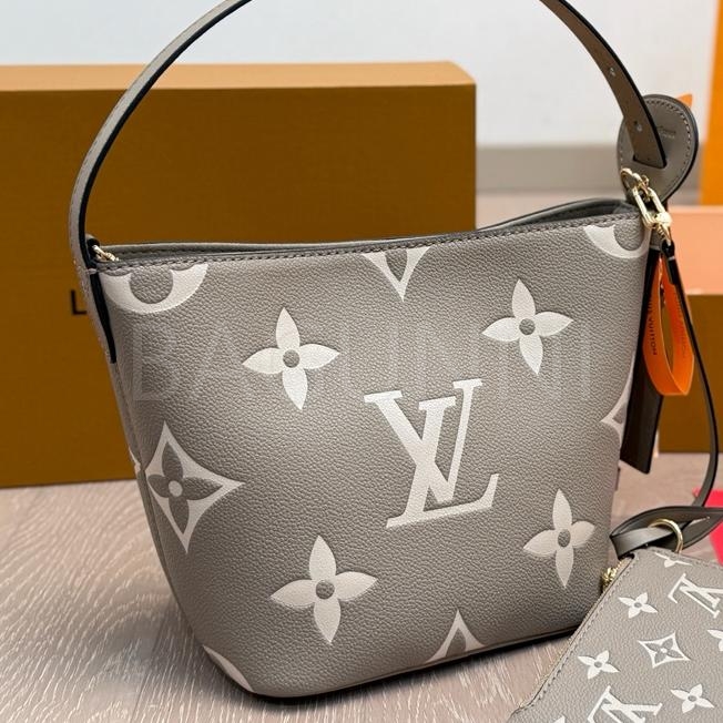 루이비통 올 인 BB 버킷 백