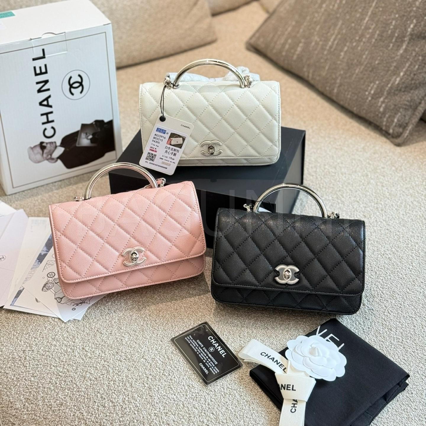 샤넬 25P 탑핸들 WOC 체인 월렛