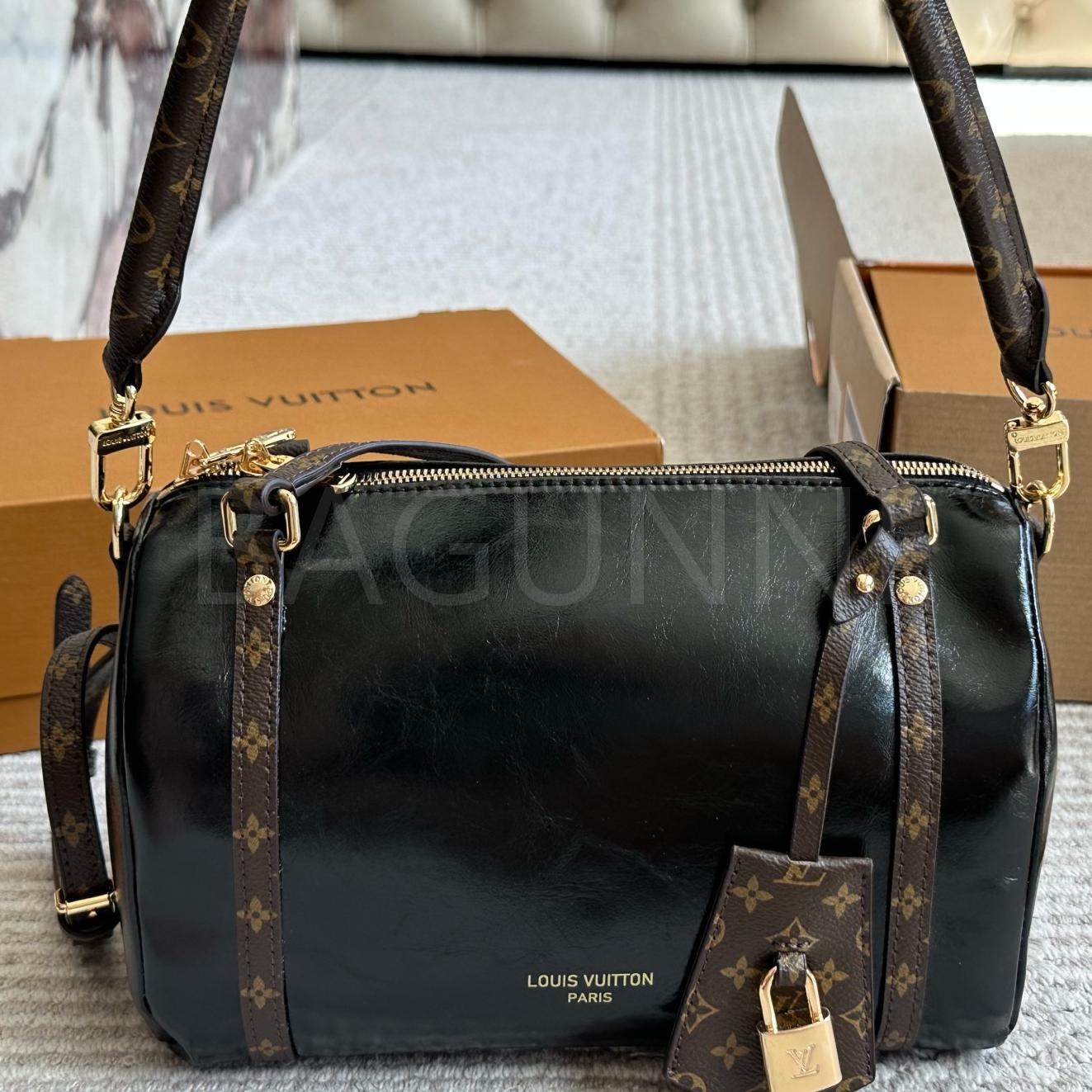 루이비통 익스프레스 숄더백