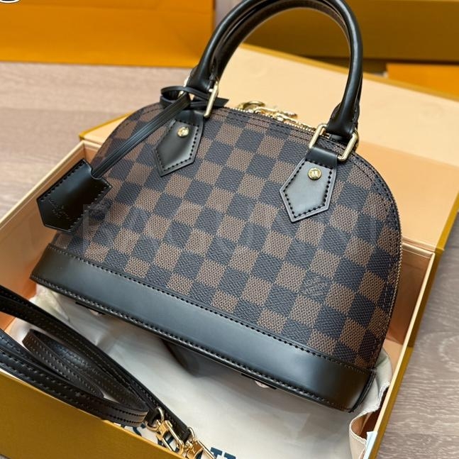 루이비통 알마 백