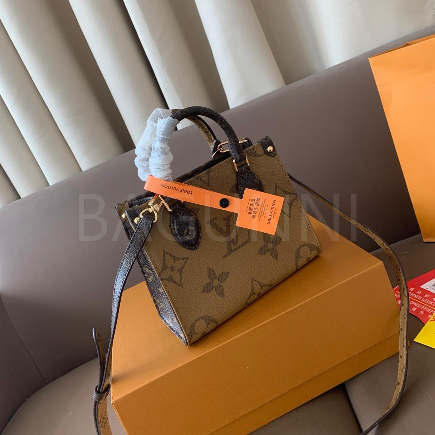 루이비통 온더고 토트백