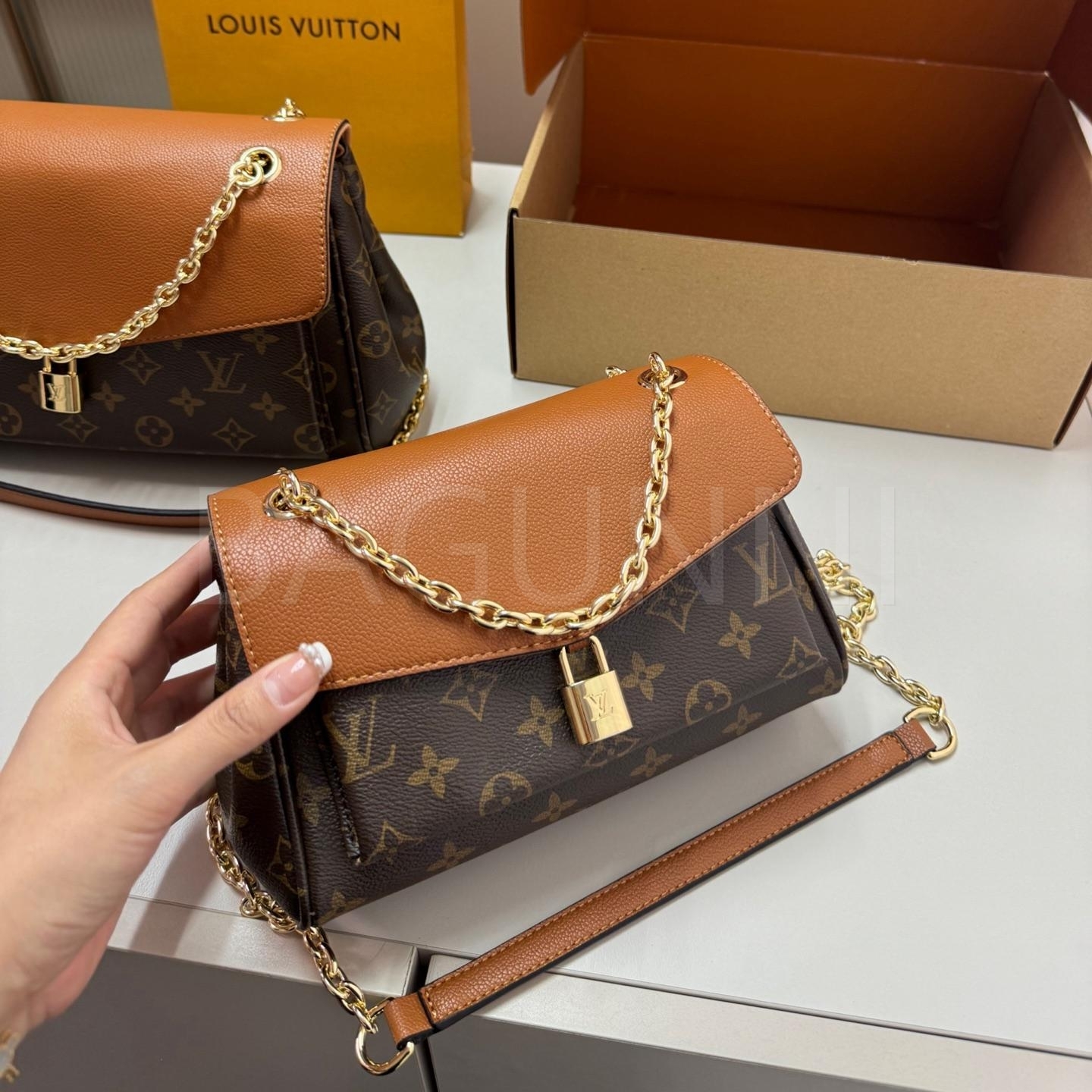 루이비통 체인 숄더백
