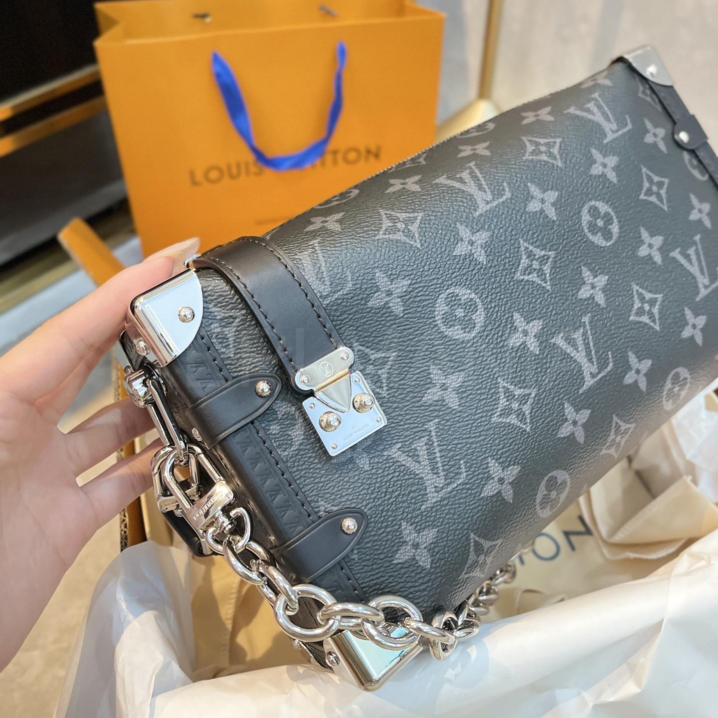 루이비통 모노그램 이클립스 데님 사이드 트렁크