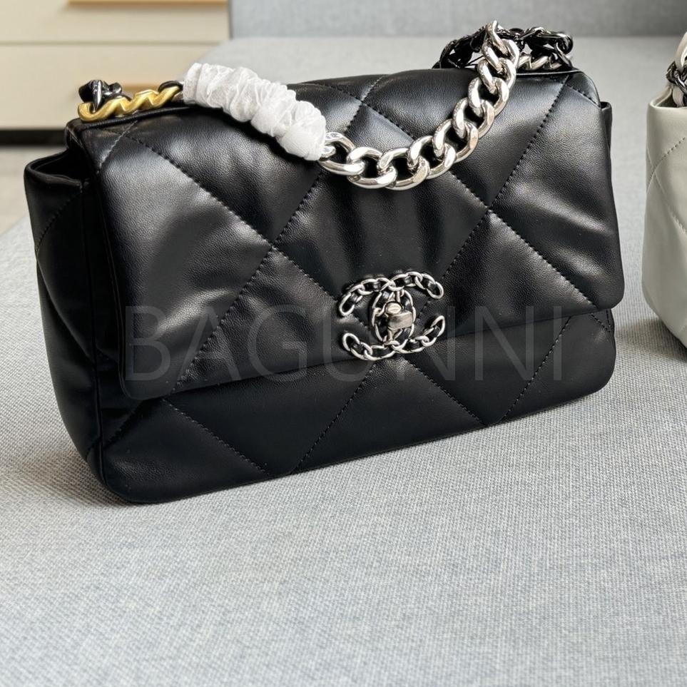 샤넬 19 플랩 백