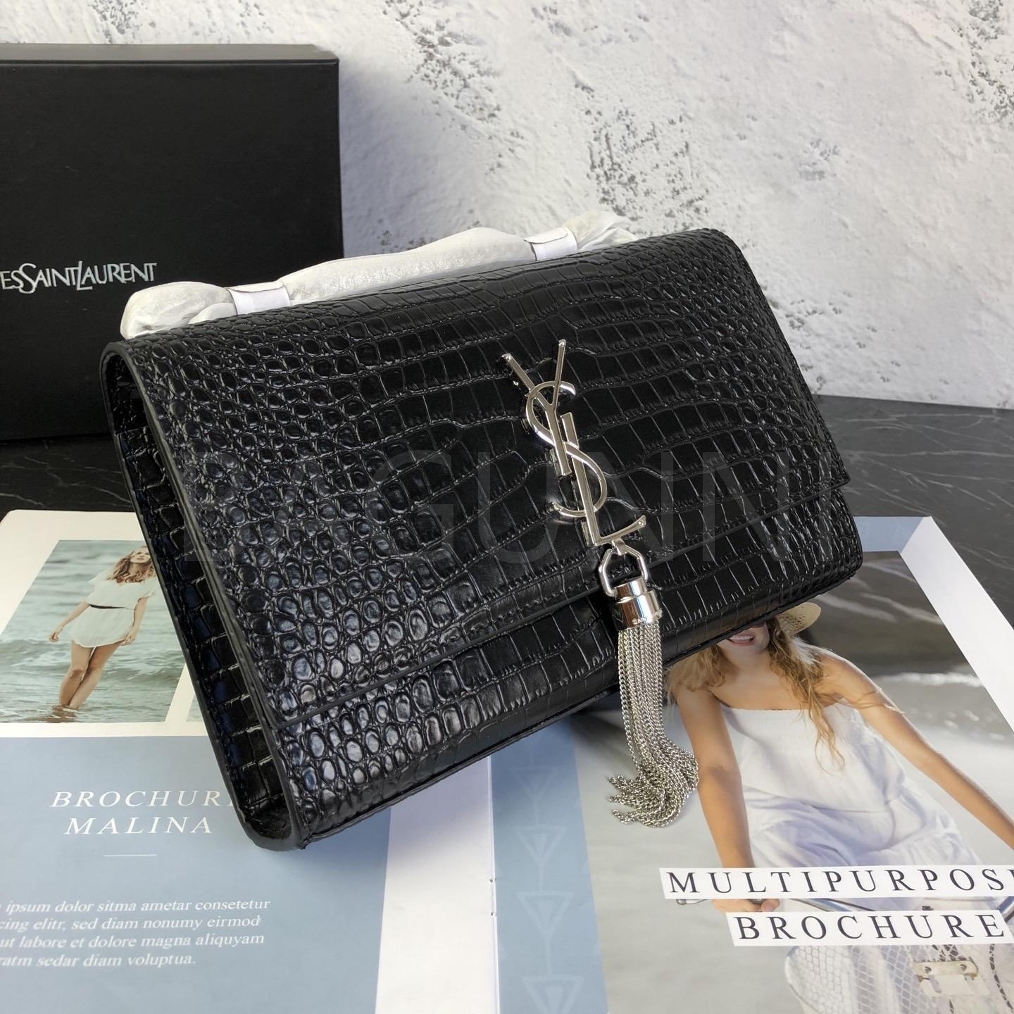 YSL 카산드라 태슬 체인 월렛