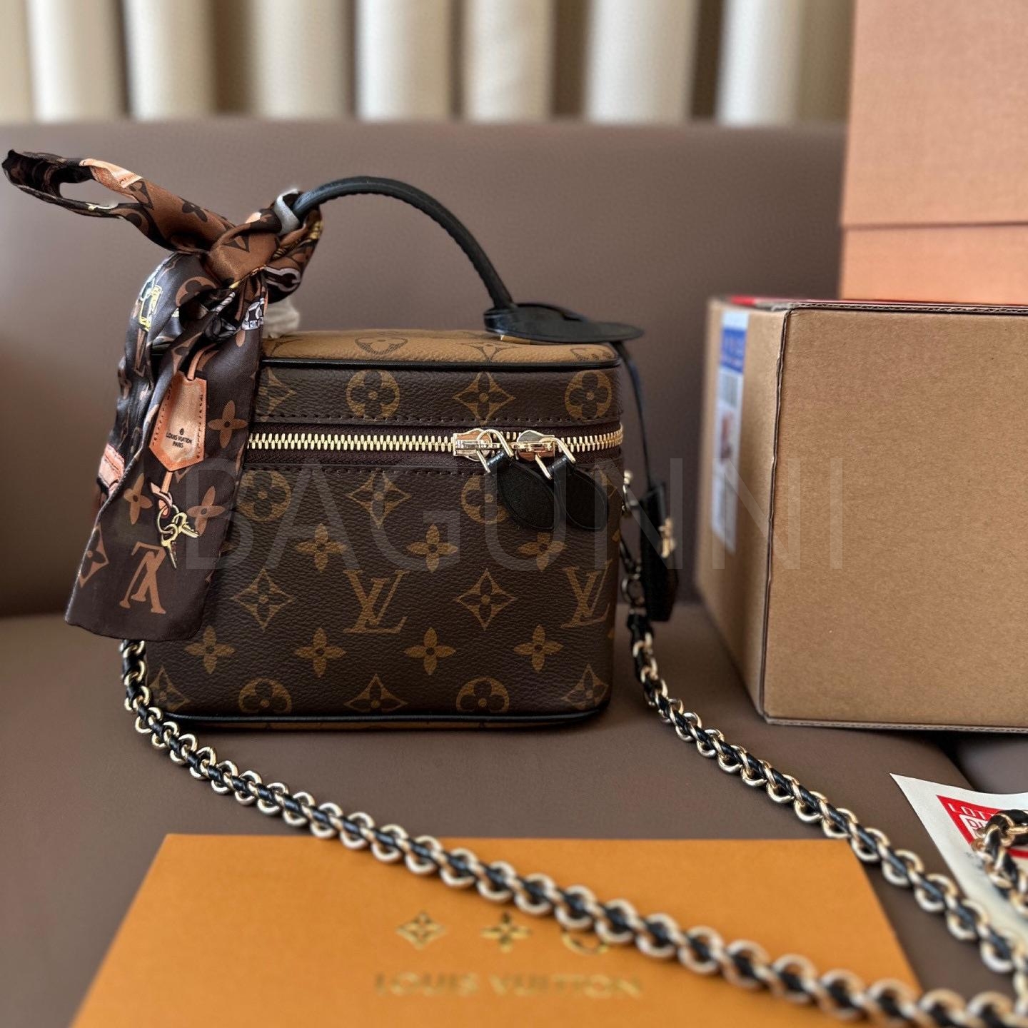 루이비통 베니티 체인 백