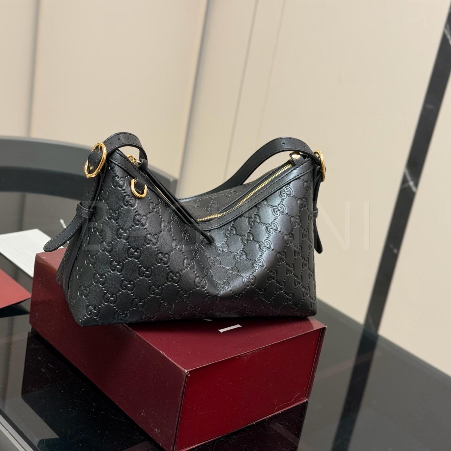 구찌 오피디아 숄더백