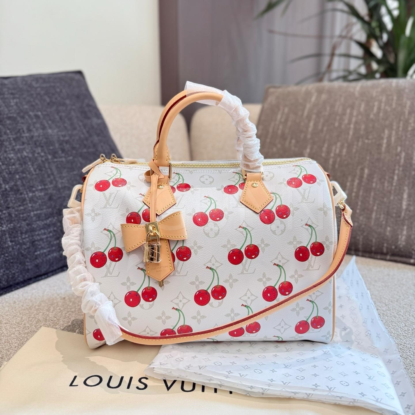 루이비통 x 무라카미 타카시 체리 데님 스피디 30