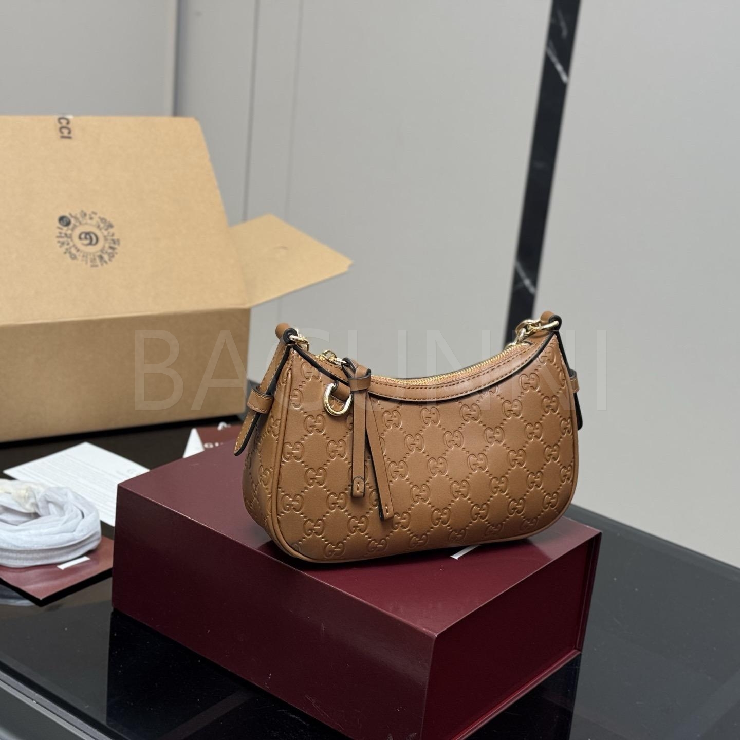 구찌 오피디아 숄더백