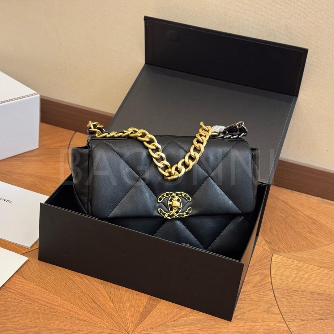 샤넬 19 플랩 백