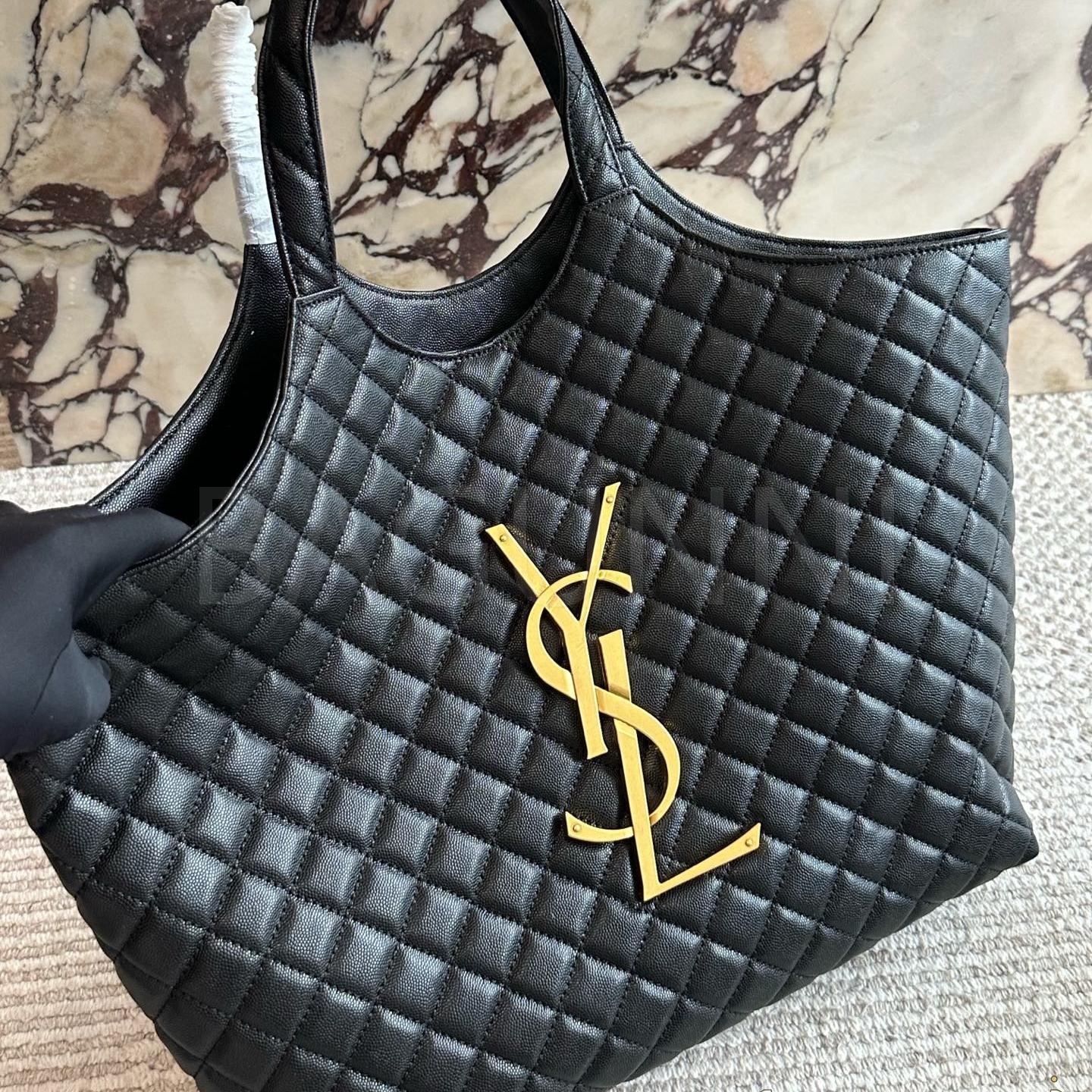 YSL 이카레 맥시 쇼퍼백