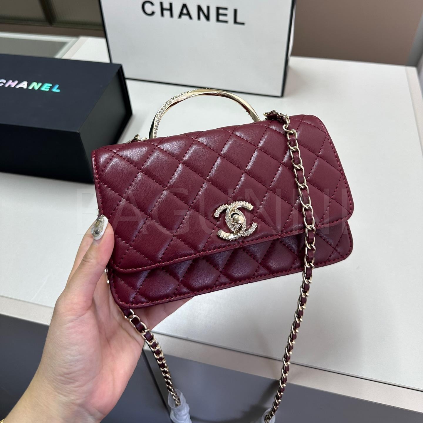 샤넬 크리스탈 WOC 체인 월렛