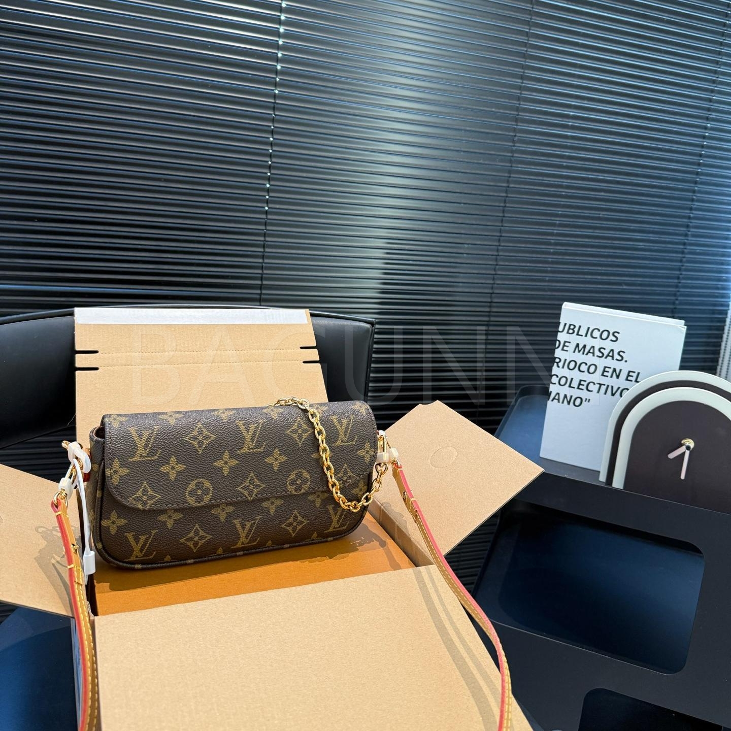 루이비통 아이비 숄더백