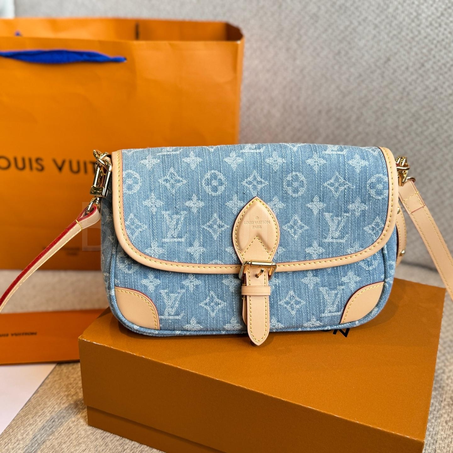 루이비통 데님 비바시떼 숄더백