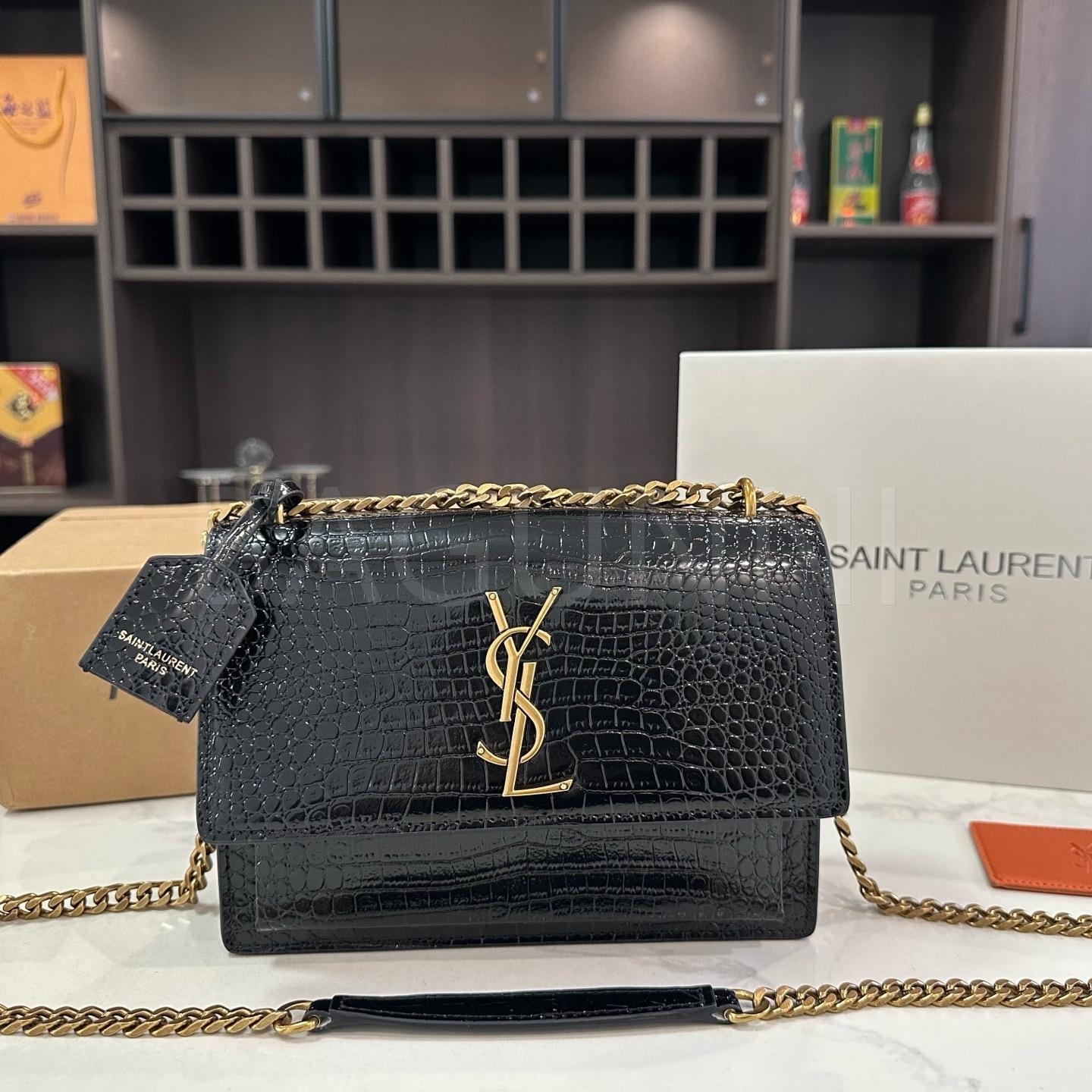 YSL 빅 로고 메신저백