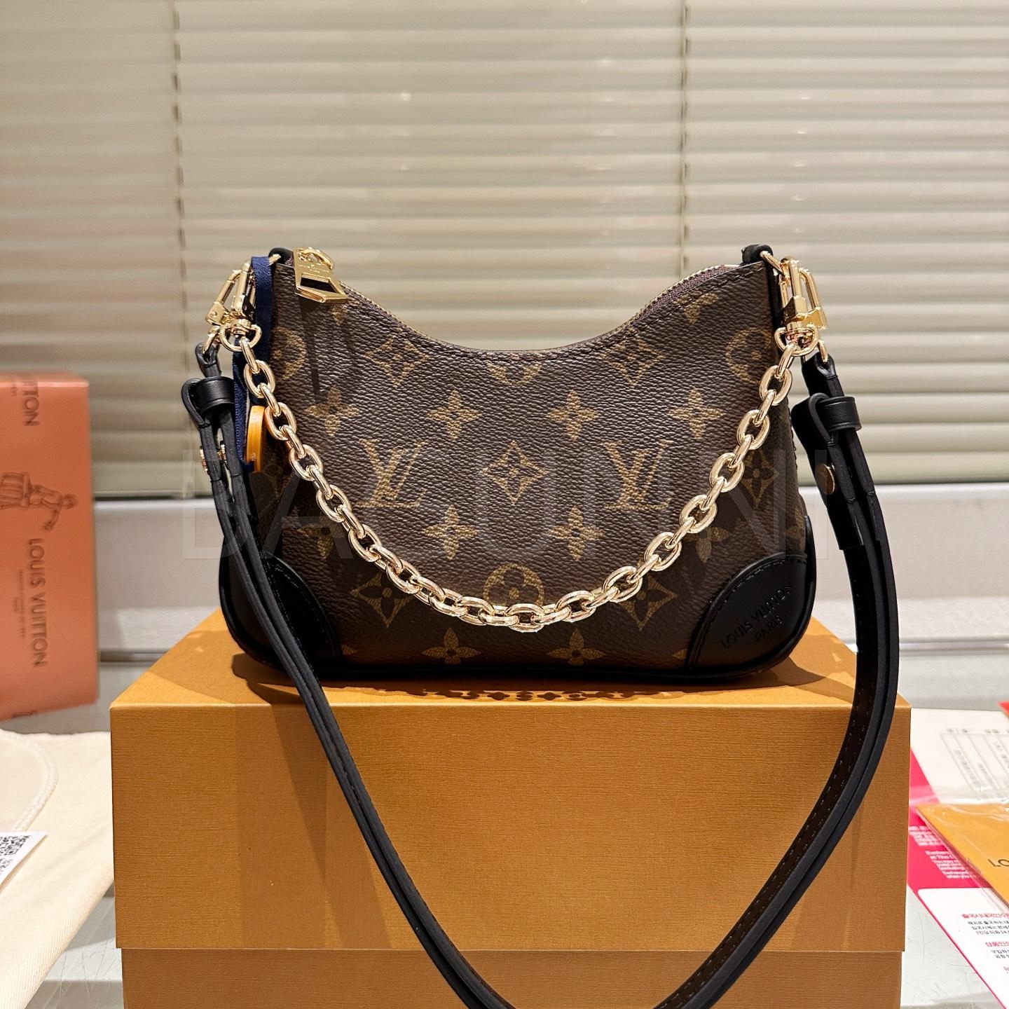 루이비통 베니티 백