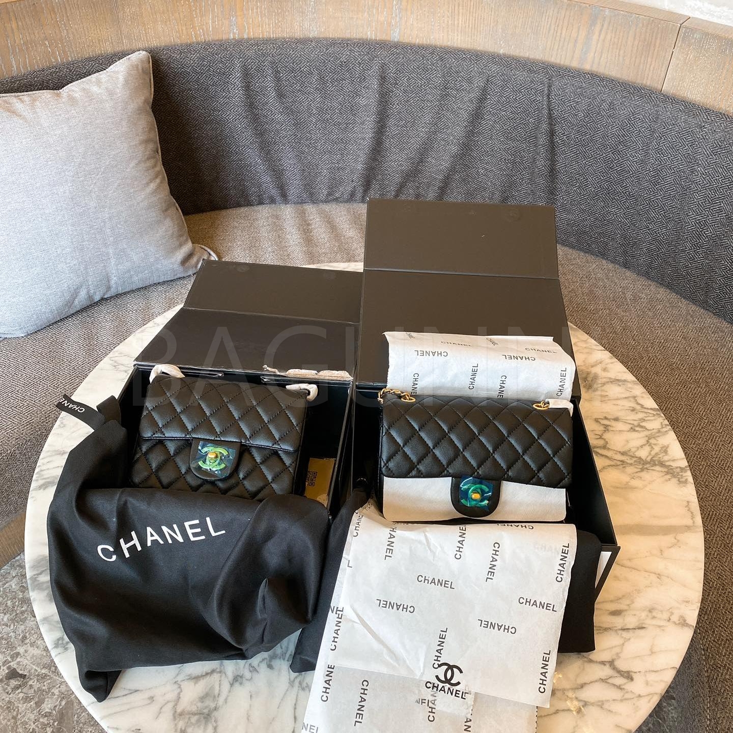 샤넬 금볼 스퀘어 플랩 백