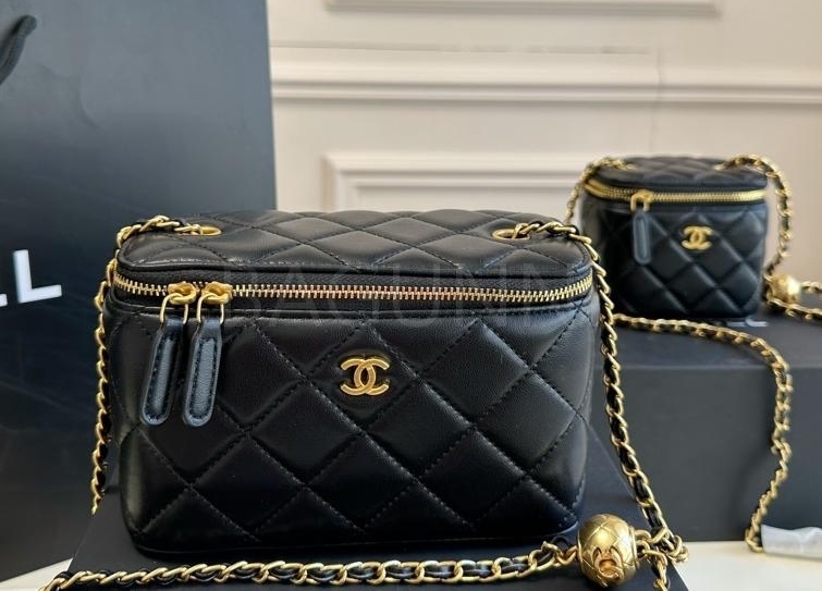 샤넬 코스메틱 박스 백