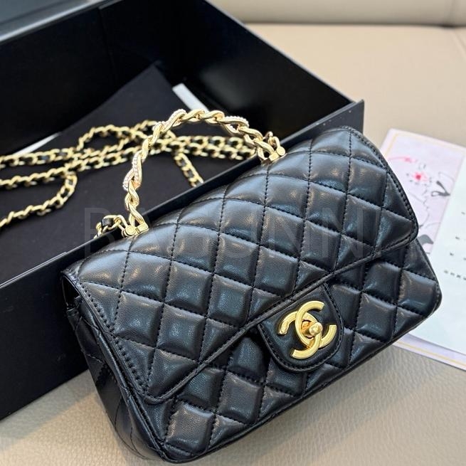 샤넬 클래식 플랩 미니백