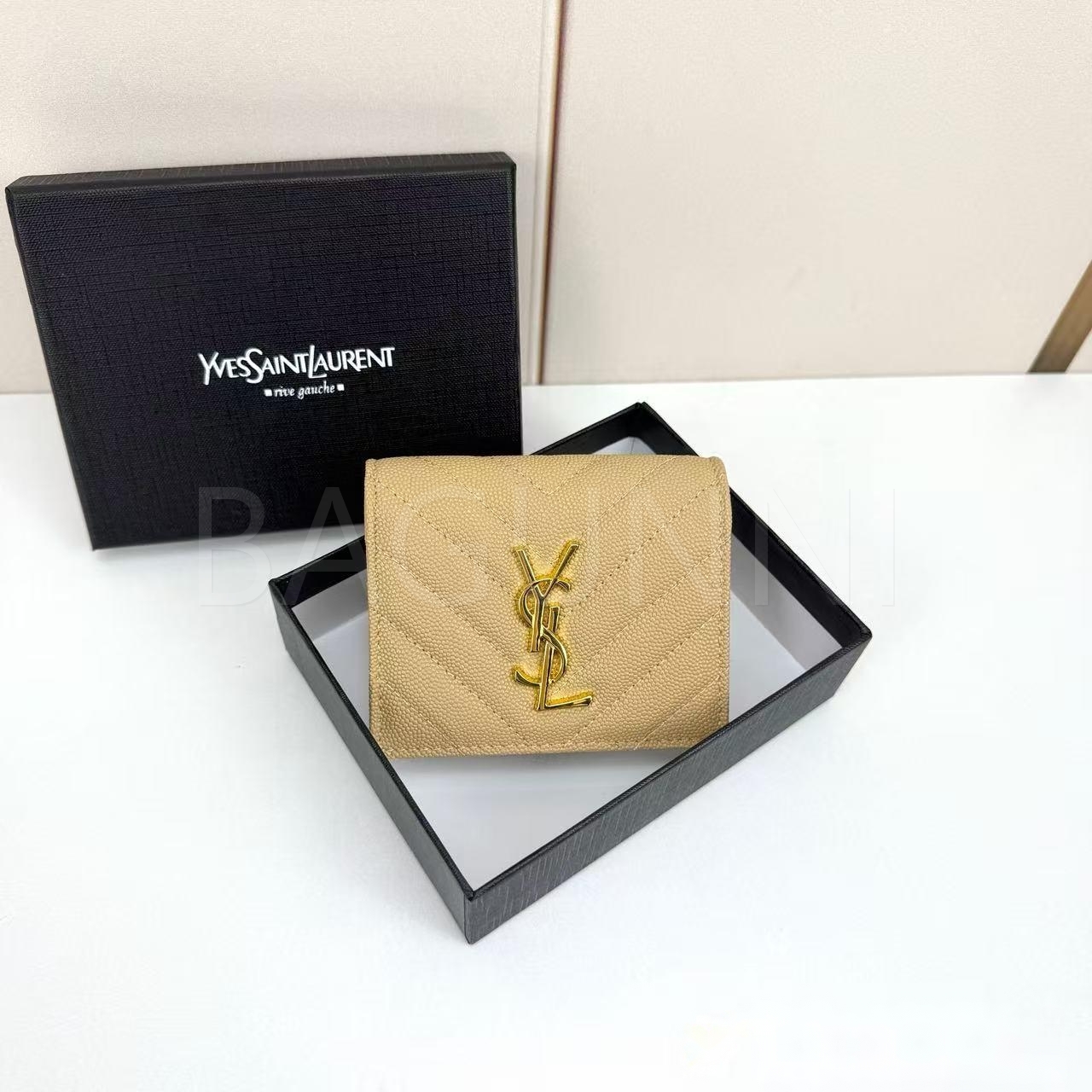 YSL 플랩 카드지갑