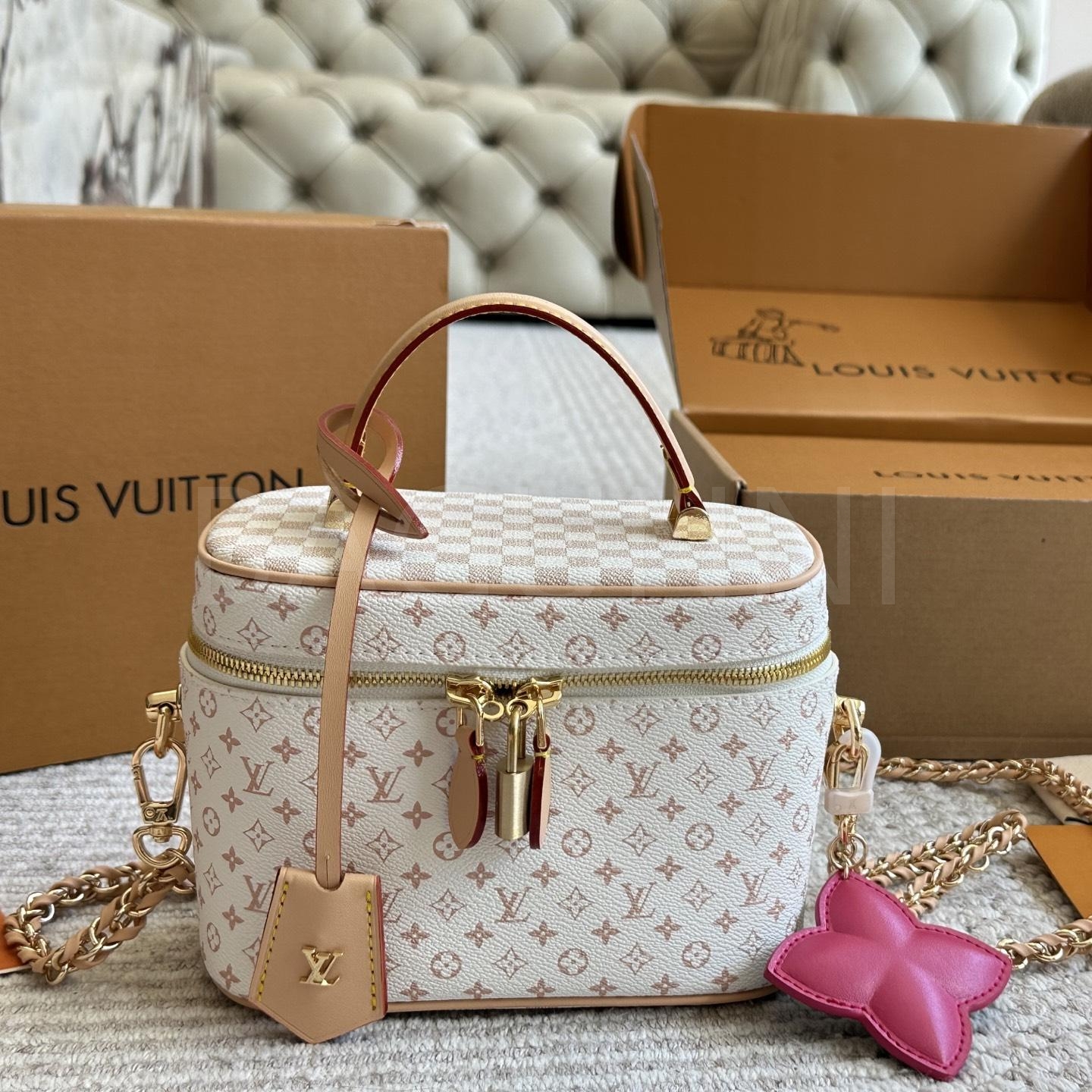 루이비통 베니티 체인 백