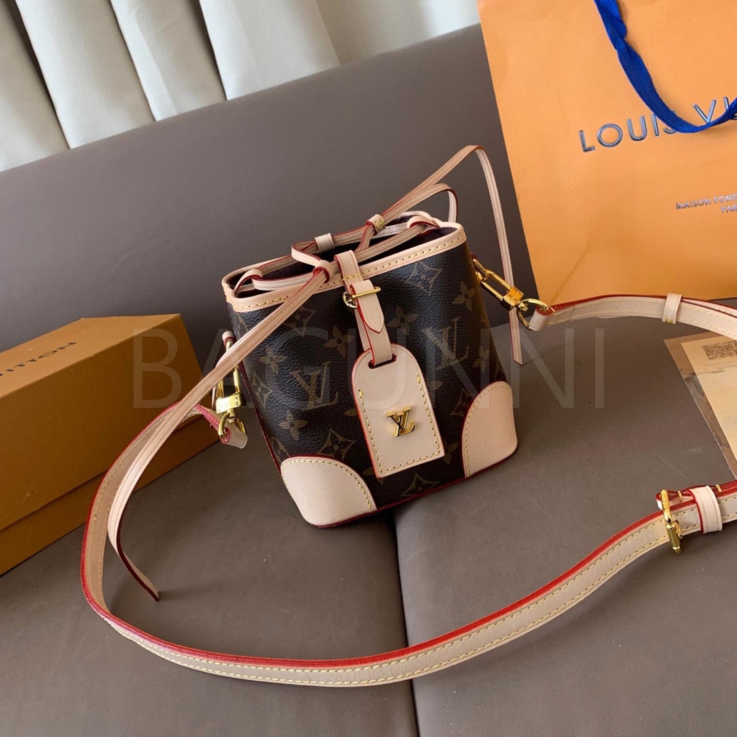 루이비통 노에 버킷 백